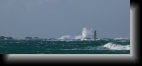 Portsall, le 3 mars 2008
C'est à proximité de ces roches que s'échouait, il y a 30 ans,
le super-pétrolier Amoco Cadiz. Triste souvenir !