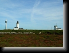 Ouessant, le 8 sept. 2006
La tour radar, le phare du Stiff et la vigie : trois des principaux
acteurs de la sécurité du rail d'Ouessant.