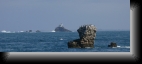 Sein, le 4 avr. 2010
Isolé sur son rocher, le phare de Tévénec,
à quelques encablures de l'ile de Sein...
